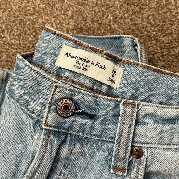 Abercrombie & Fitch Women's High Rise Jeans - Light Blue - Picture 4 of 12